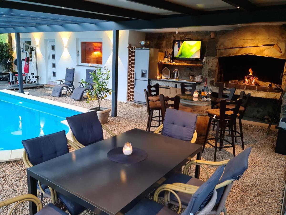 Wellness Apartments Sophienhoehe Am Pool メッヒャーニッヒ エクステリア 写真